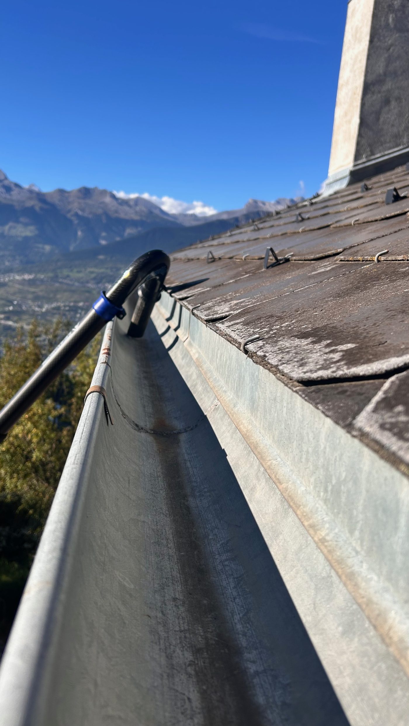 Gouttière propre après nettoyage EcoSolutions